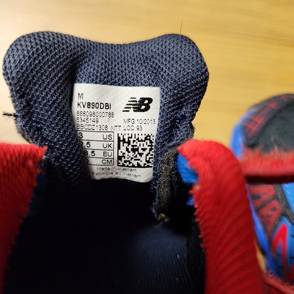 New balance infant size 3 sneakers "Spiderman" - Picture 6 of 6